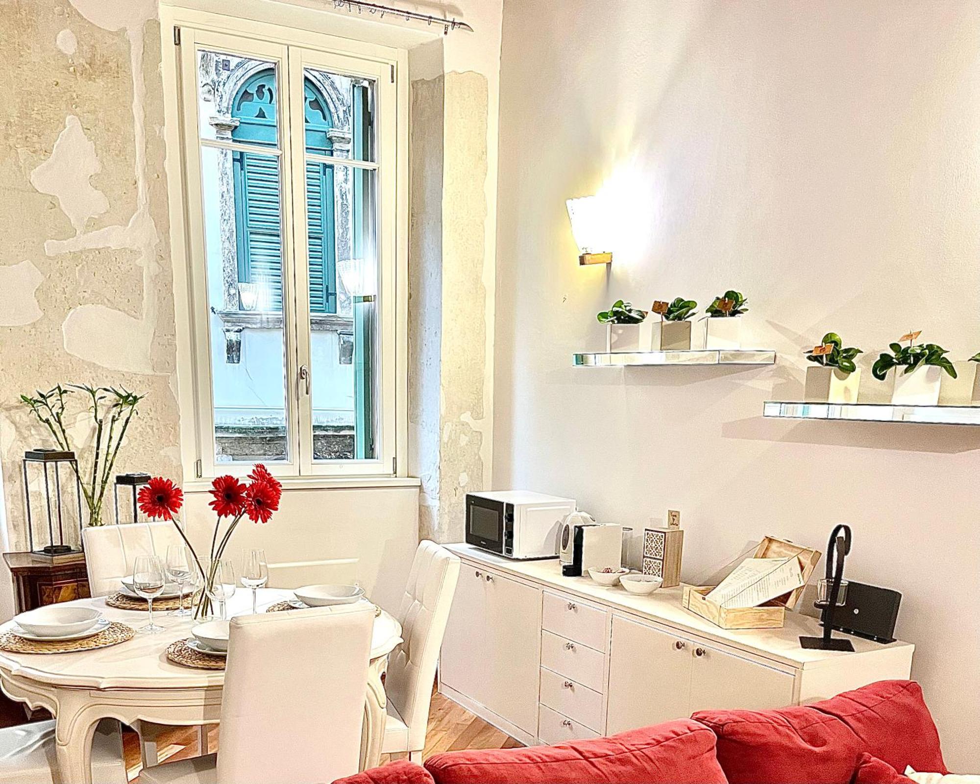 Magnolia Home - Piazza Delle Erbe Werona Zewnętrze zdjęcie